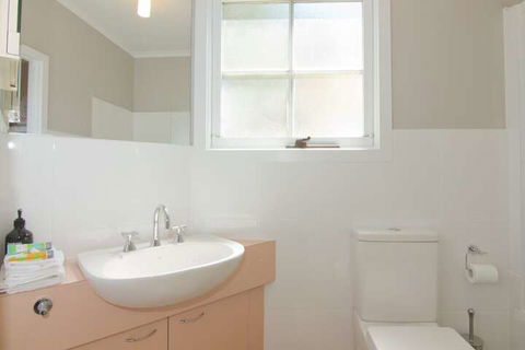 Atticus Cottage - Kalgoorlie Accommodation 7