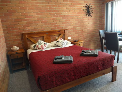 Travellers Inn Kaniva - Kalgoorlie Accommodation 4