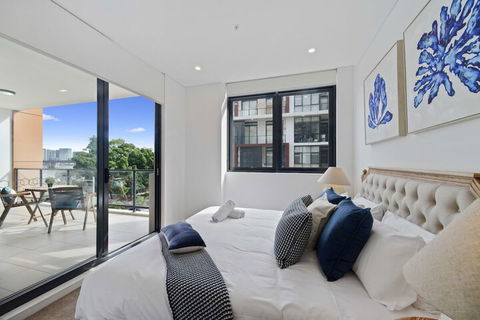 HomeHotel Waterside Luxury & New Residences - Kalgoorlie Accommodation 5