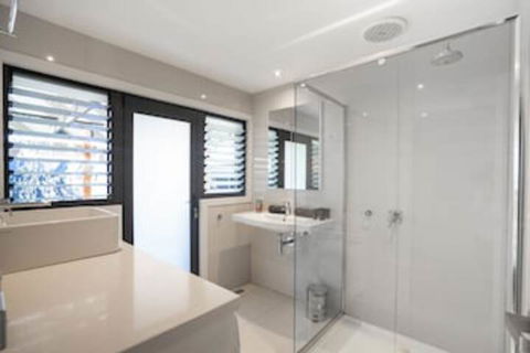 Lux On Main - Kalgoorlie Accommodation 1