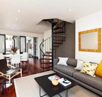 Spacious City 2 BR House Fit 6 PP - Kalgoorlie Accommodation