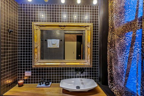 BANK192 - Kalgoorlie Accommodation 6