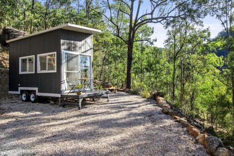 Tiny St. Albans - Kalgoorlie Accommodation 1