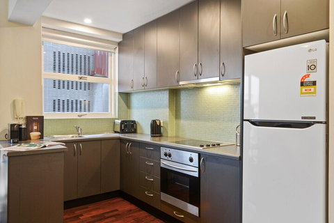 HomeHotel Urban Retreat In Secure Boutique Block - Kalgoorlie Accommodation 7