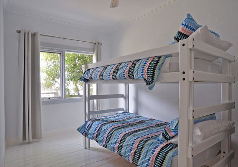 SEA Whispers Inlet Side - Kalgoorlie Accommodation 6