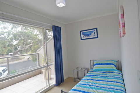 THE Esplanade 4 Free Wifi & Foxtel - Kalgoorlie Accommodation 4