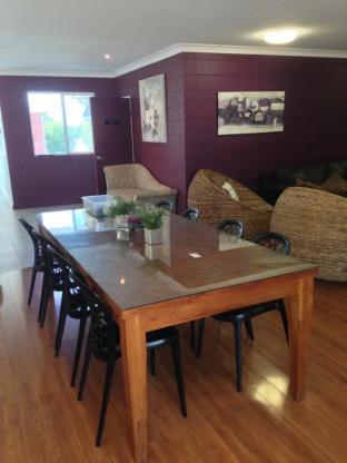 Foreign Exchange Accommodation Beachside - Kalgoorlie Accommodation 2