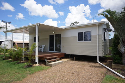 Bundaberg Park Village - Kalgoorlie Accommodation 1