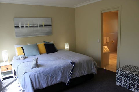 Annies Place - Kalgoorlie Accommodation 2