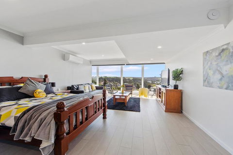 Views Forever Devonport - Kalgoorlie Accommodation 5