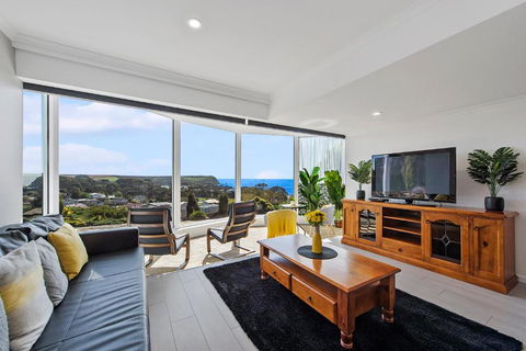 Views Forever Devonport - Kalgoorlie Accommodation 6