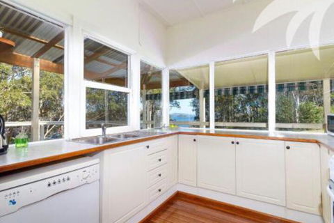 Aleda House - Kalgoorlie Accommodation 6