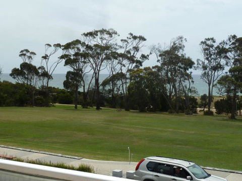 Central Luxury With Fabulous Views - Kalgoorlie Accommodation 3