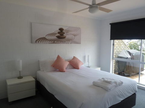 Central Luxury With Fabulous Views - Kalgoorlie Accommodation 1