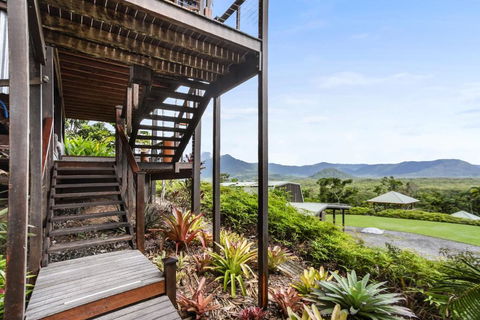 Daintree Holiday Homes La Vista - Kalgoorlie Accommodation 6