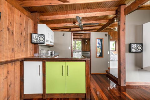 Daintree Holiday Homes La Vista - Kalgoorlie Accommodation 3