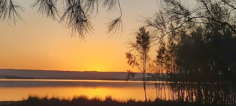 Paradise Bungalow Waterfront - Kalgoorlie Accommodation 2