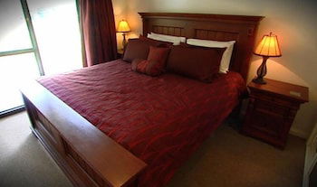 Elm Cottage - Kalgoorlie Accommodation 6