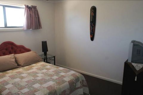 Oysta La Vista - Kalgoorlie Accommodation 7