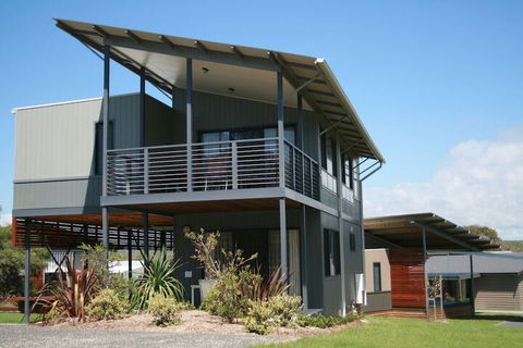 Serenity Diamond Beach - Kalgoorlie Accommodation 2