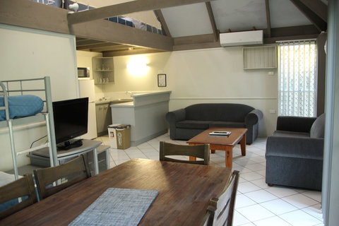 Kellys Beach Resort - Kalgoorlie Accommodation 6