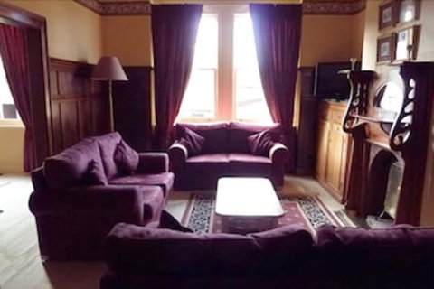 The Duck House - Kalgoorlie Accommodation 2