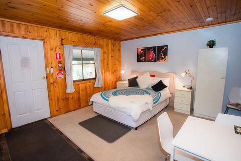 Seppelts View Cabins - Kalgoorlie Accommodation 4
