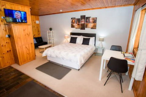Seppelts View Cabins - Kalgoorlie Accommodation 0