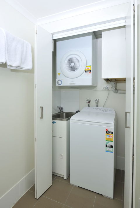 Apartments G60 Gladstone - Kalgoorlie Accommodation 2