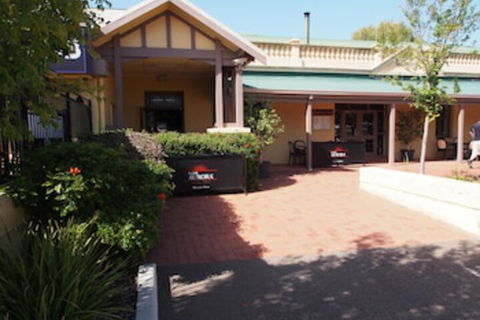 Dongara Hotel Motel - Kalgoorlie Accommodation 0