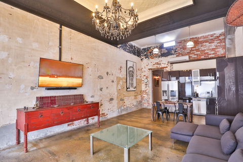 Indulge Apartments - Eighth Street - Kalgoorlie Accommodation 0