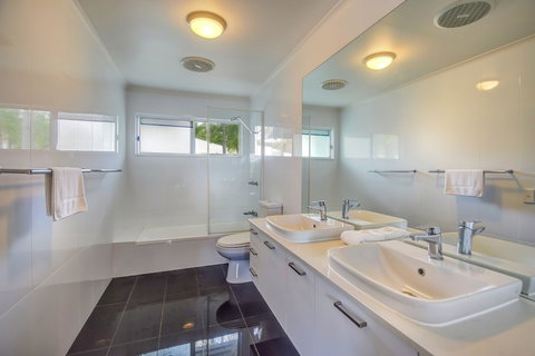 Coco Bay Resort - Kalgoorlie Accommodation 5