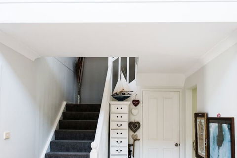 Anne's Waterfront Haven B&B - Kalgoorlie Accommodation 5