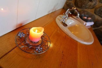 Tuki Retreat - Kalgoorlie Accommodation 3