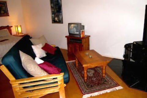 Goomburra Forest Retreat - Kalgoorlie Accommodation 4