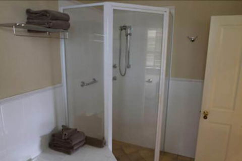 Tizzana Winery Bed & Breakfast - Kalgoorlie Accommodation 4