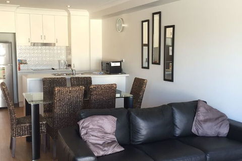 Alexandra Apartments - Kalgoorlie Accommodation 4