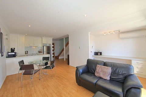 Alexandra Apartments - Kalgoorlie Accommodation 2