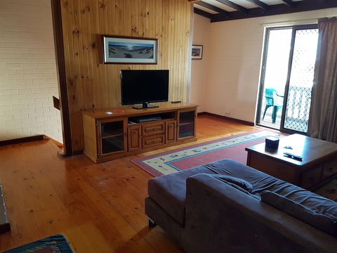 Kalbarri Sunset Villa - Kalgoorlie Accommodation 2