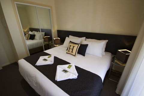 H Boutique Hotel - Kalgoorlie Accommodation 6