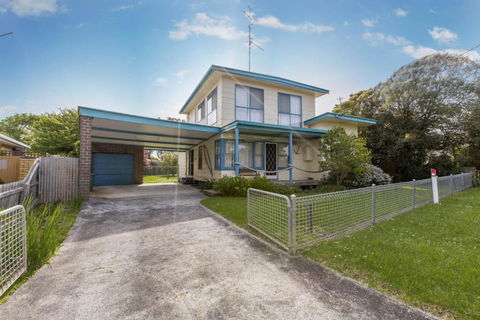HOLIDAY On NAUTILUS INVERLOCH - Kalgoorlie Accommodation 1