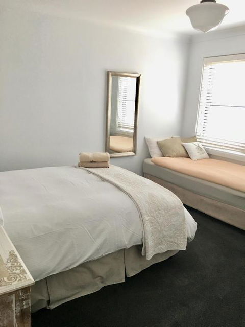 99 Hill Street Apartments - Kalgoorlie Accommodation 2