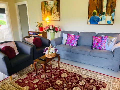 Bush Retreat Farm House - Kalgoorlie Accommodation 2