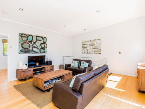 Angourie Blue 7 Stroll To Surfing Beaches. - Kalgoorlie Accommodation 2