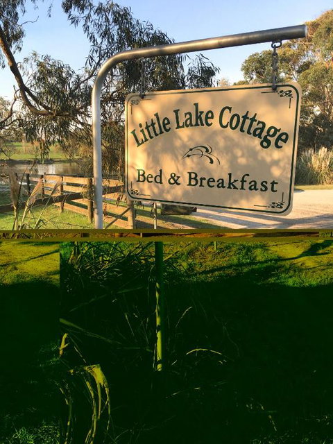 Little Lake Cottage - Kalgoorlie Accommodation 4
