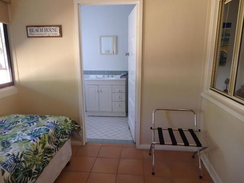 Lazy Lobster Holiday Units & Chalets - Kalgoorlie Accommodation 2