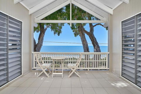 Decked Out By The Sea - Kalgoorlie Accommodation 3