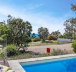 Barefoot Bungalow Castaways Beach - Kalgoorlie Accommodation
