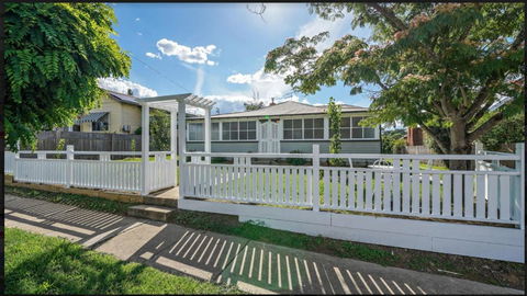 Donnelly House - Kalgoorlie Accommodation 1