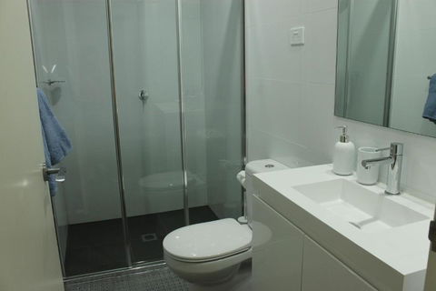 Enjoyable Holiday Home For Group Six - Kalgoorlie Accommodation 2